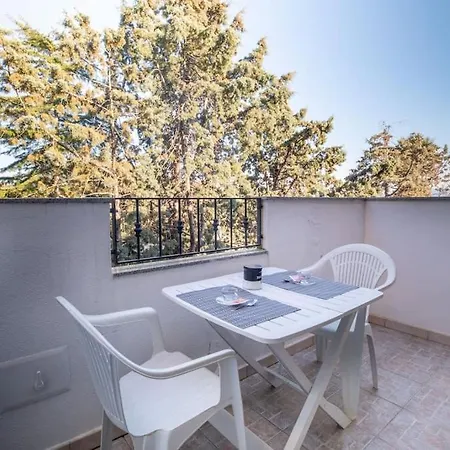 Charming House -10 Min Walk To The Center- Apartment