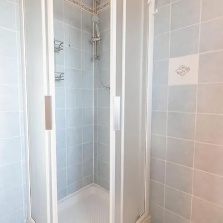 Apartment Charming House -10 Min Walk To The Center-