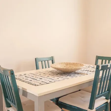 Apartment Charming House -10 Min Walk To The Center- *