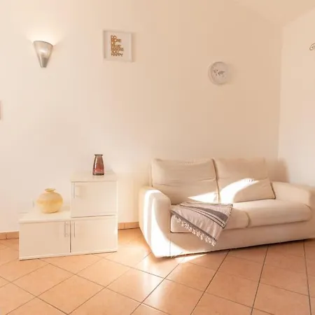 Charming House -10 Min Walk To The Center- Apartment Olbia